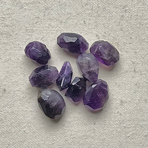 10 Semi-precious Stones that Symbolize Love