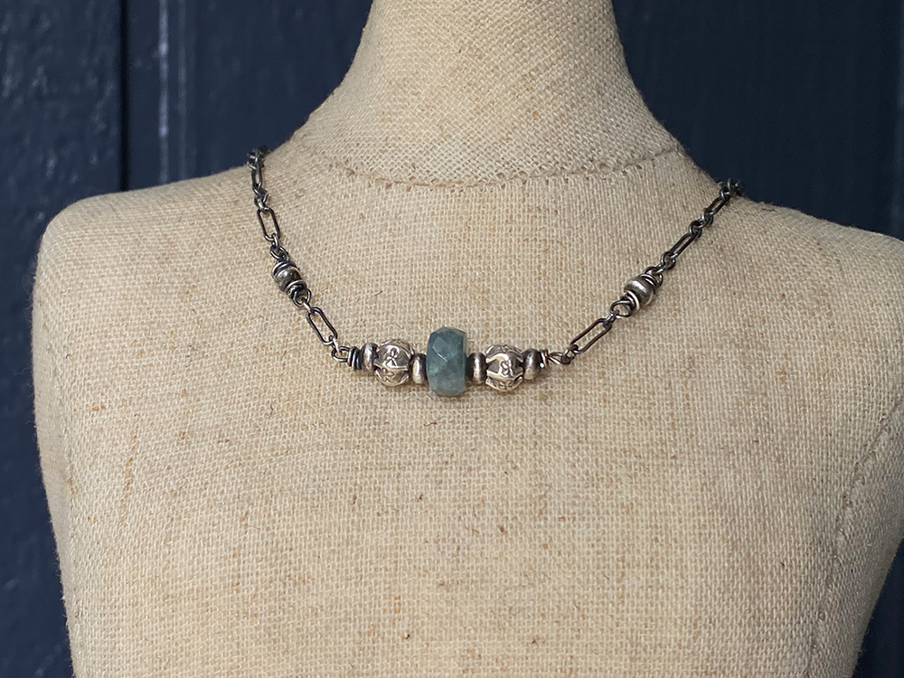 Moss Aquamarine Ruffled Choker