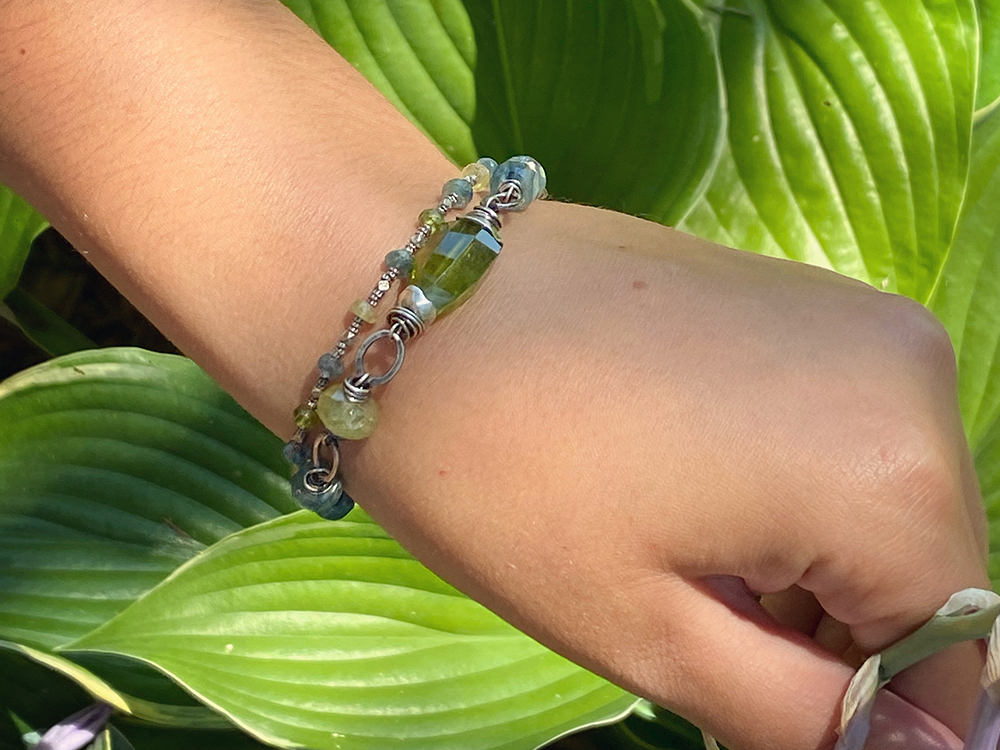 sterling capped peridot bracelet
