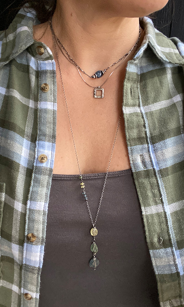 Three Stone Wire-Wrapped Pendant - Image 3