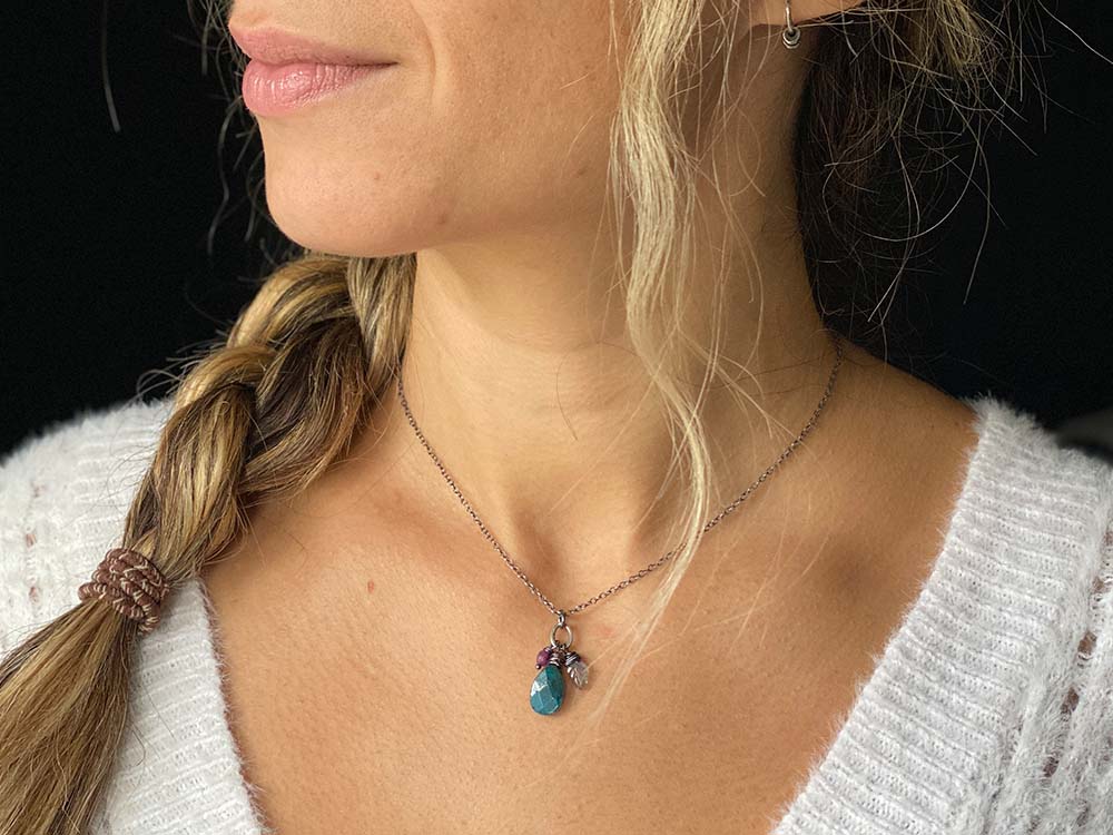 apatite cluster pendant